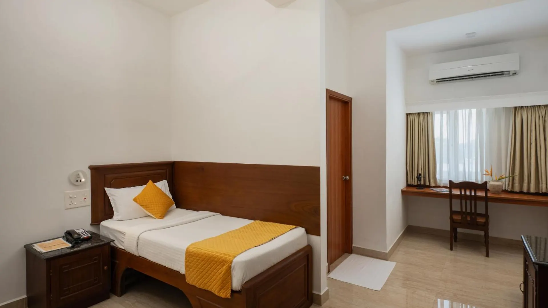 Hotel Aida Kottayam 3*,  India